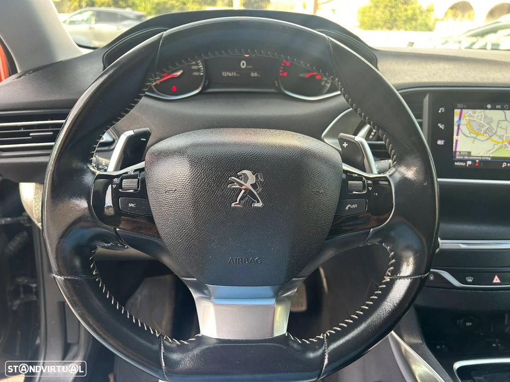 Peugeot 308 1.5 BlueHDi Allure Pack EAT8 - 26