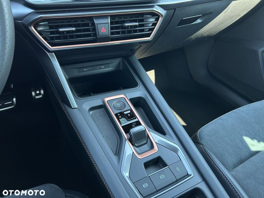 Cupra Leon Sportstourer 2.0 TSI 4Drive DSG - 27