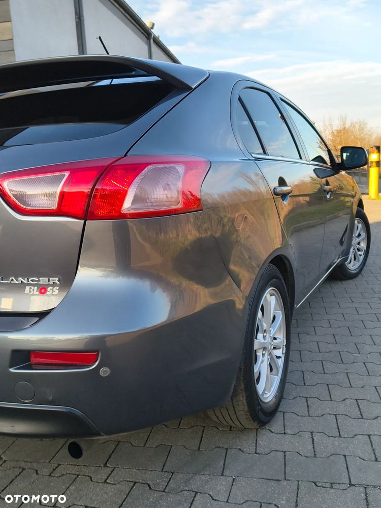 Mitsubishi Lancer - 15