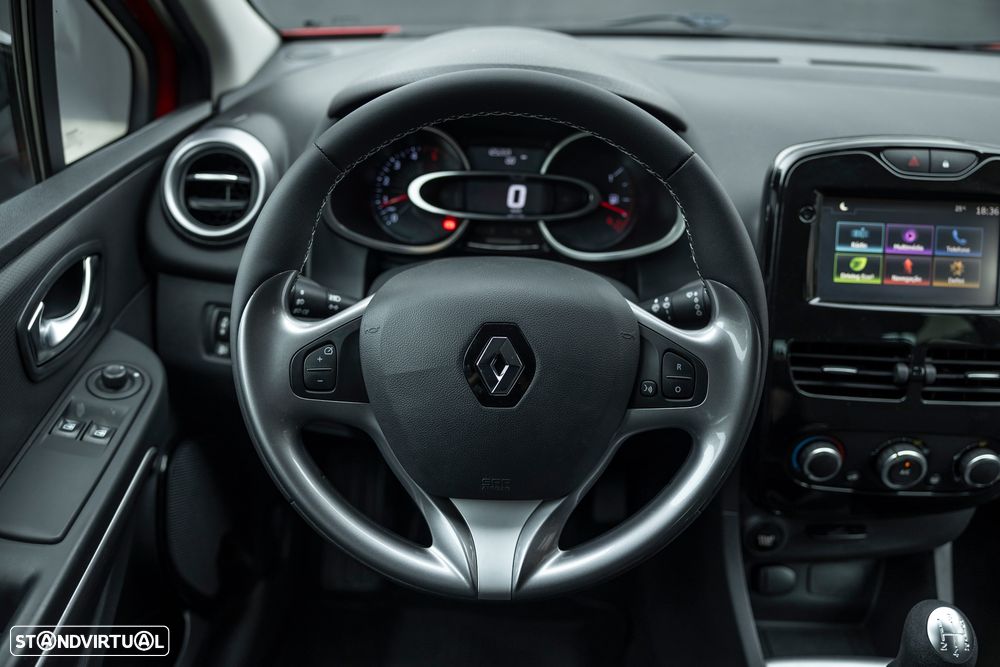 Renault Clio Sport Tourer 1.5 dCi Limited — fotografia 11