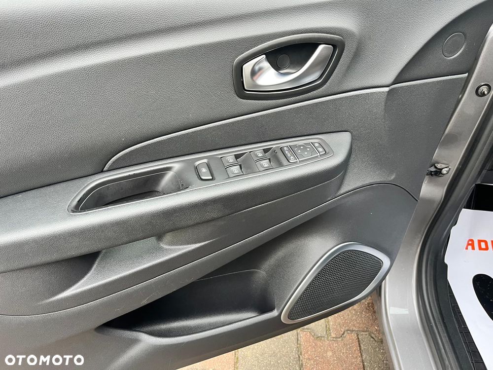 Renault Captur (ENERGY) dCi 90 EDC LIMITED - 13