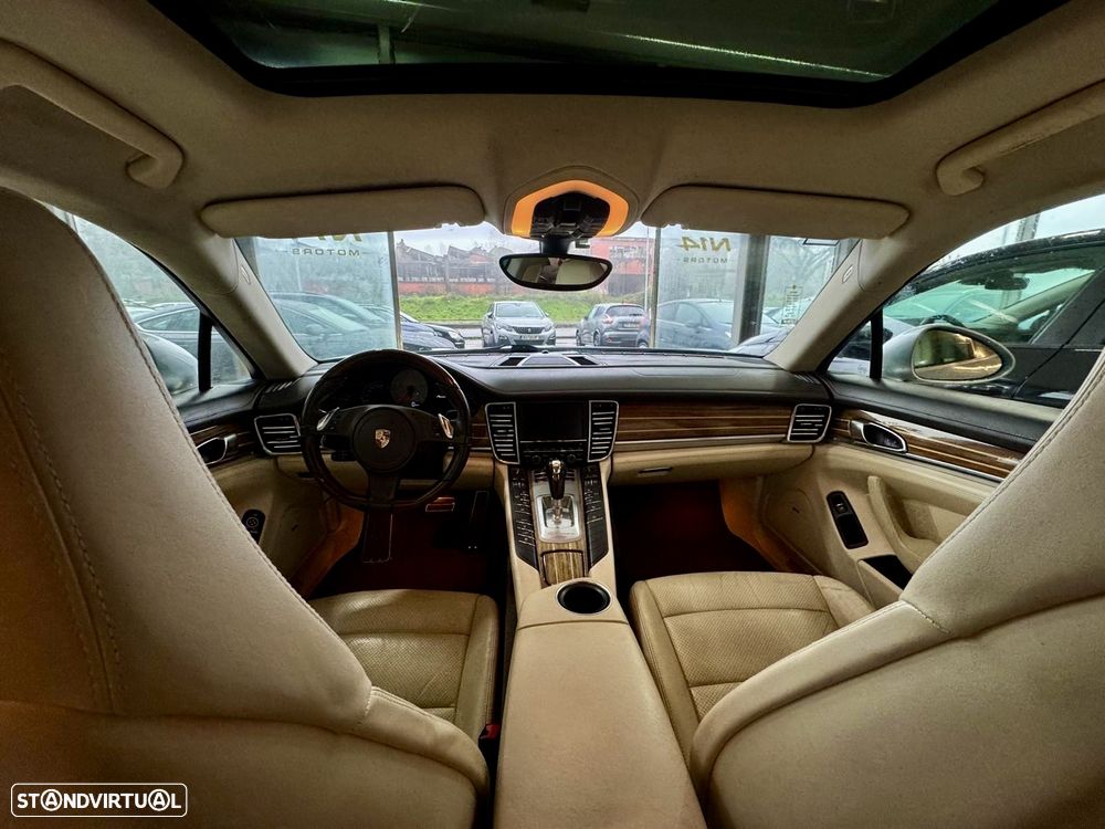 Porsche Panamera 4 S PDK - 9