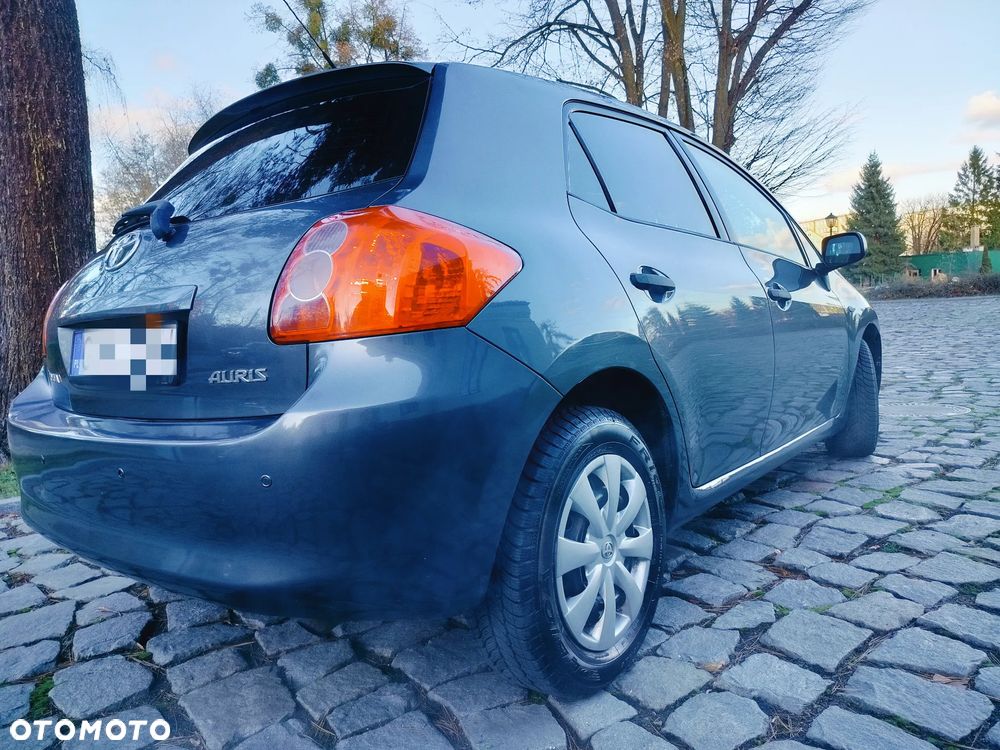 Toyota Auris - 5