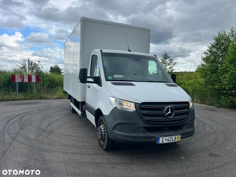 Mercedes-Benz Sprinter - 3