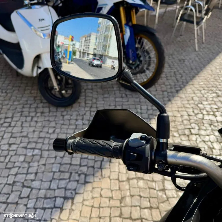 Suzuki DL V-Strom 650 - 17