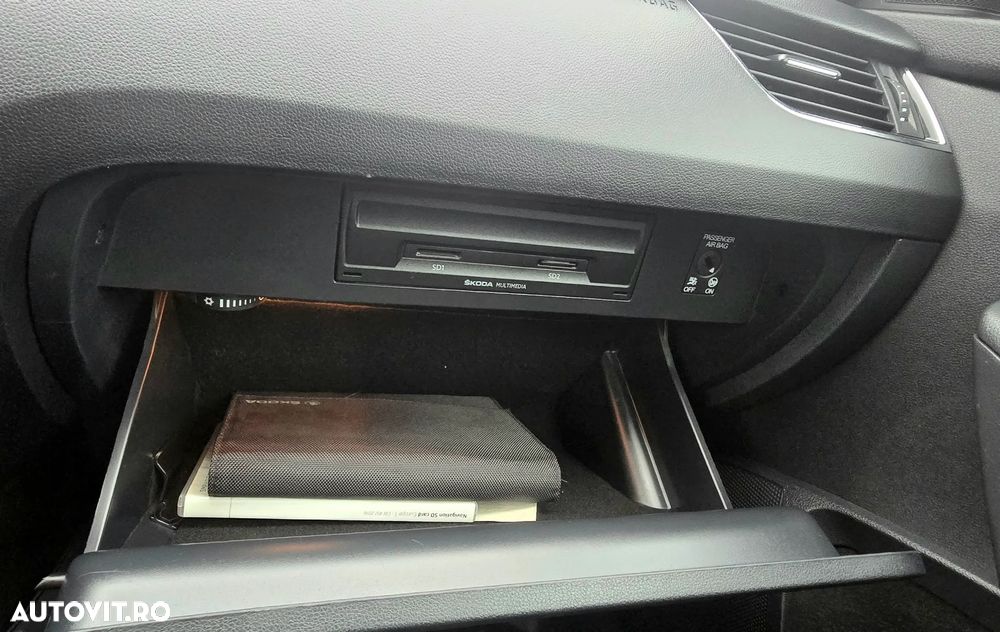 Skoda Octavia Combi 2.0 TDI Style - 21