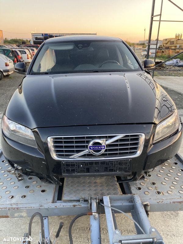 Dezmembrez Volvo S80 2 2.0D automat Euro 5 2012 - 4