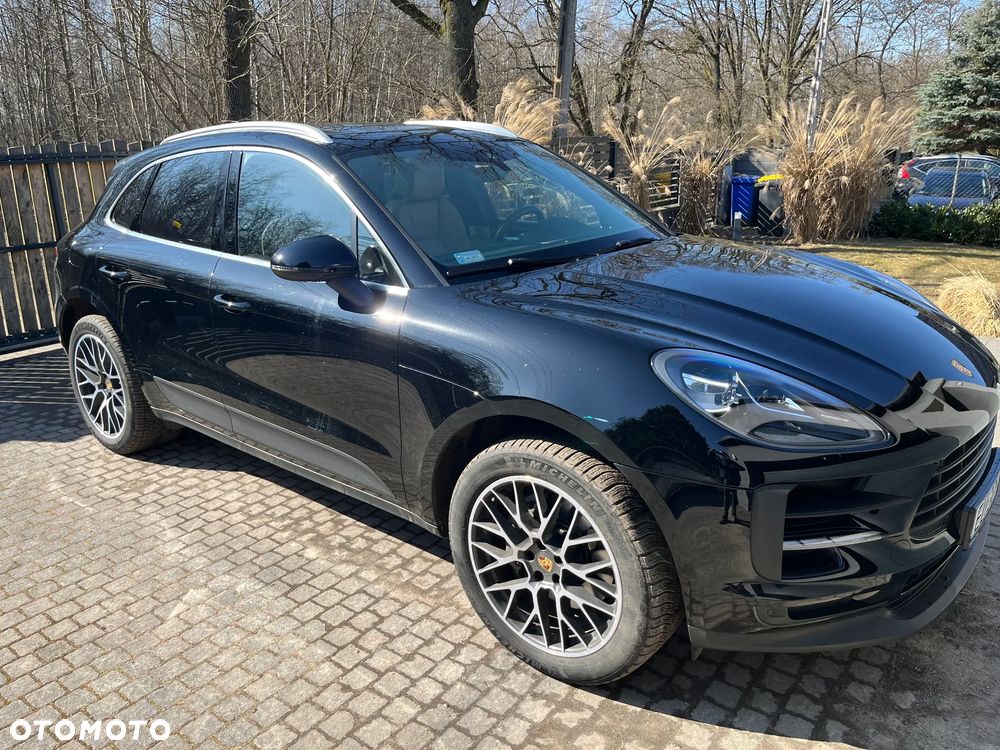 Porsche Macan - 1