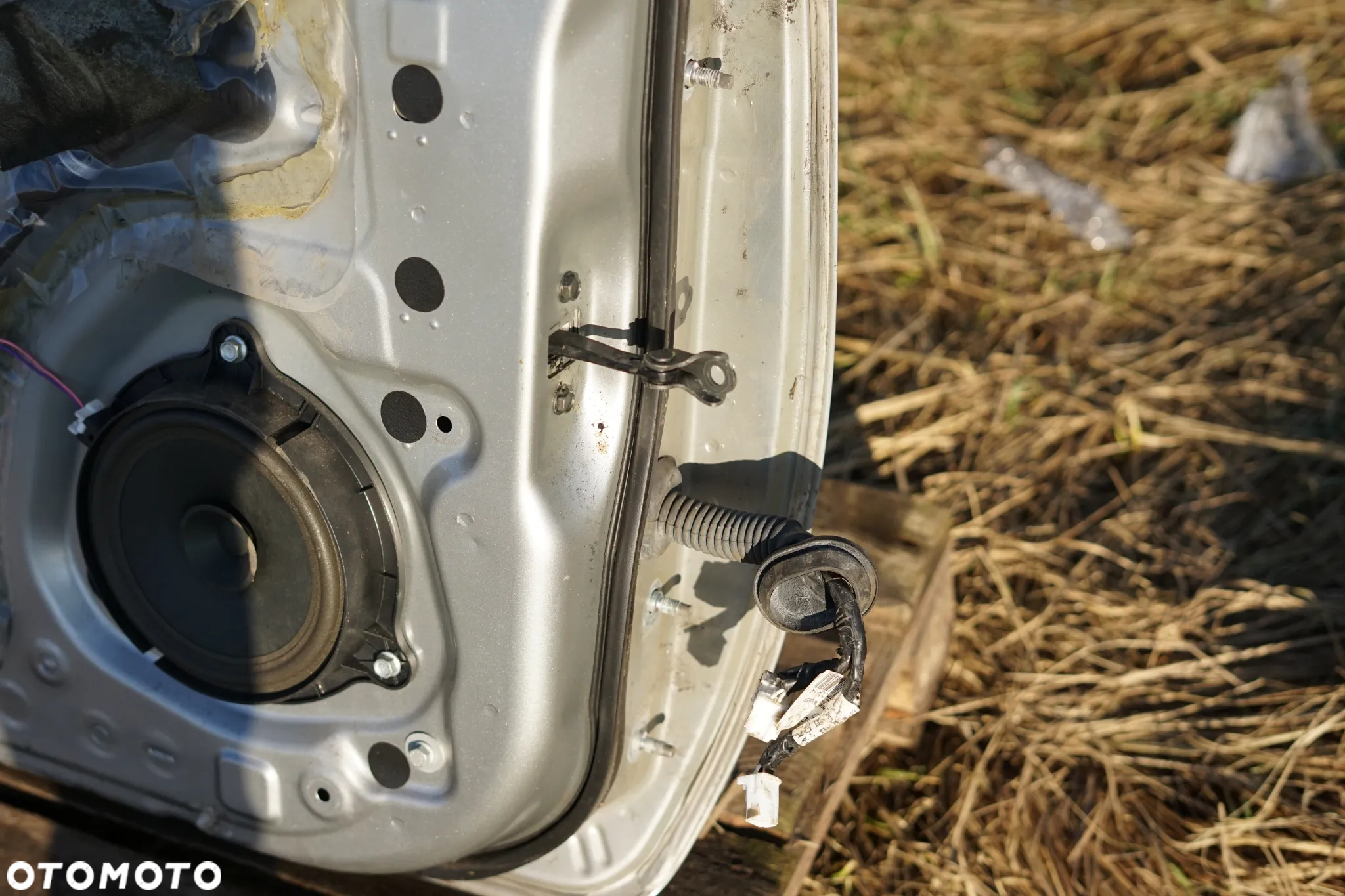 Drzwi przód przednie lewe Nissan Note I Lift KY0 - 15