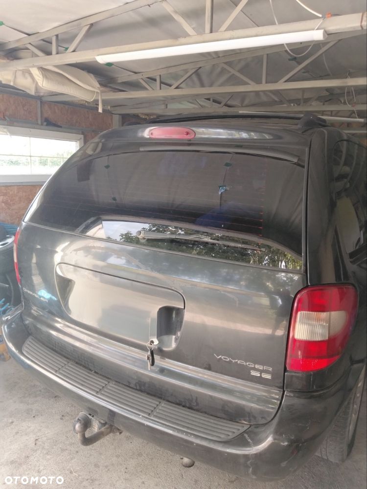 Chrysler Grand Voyager - 3