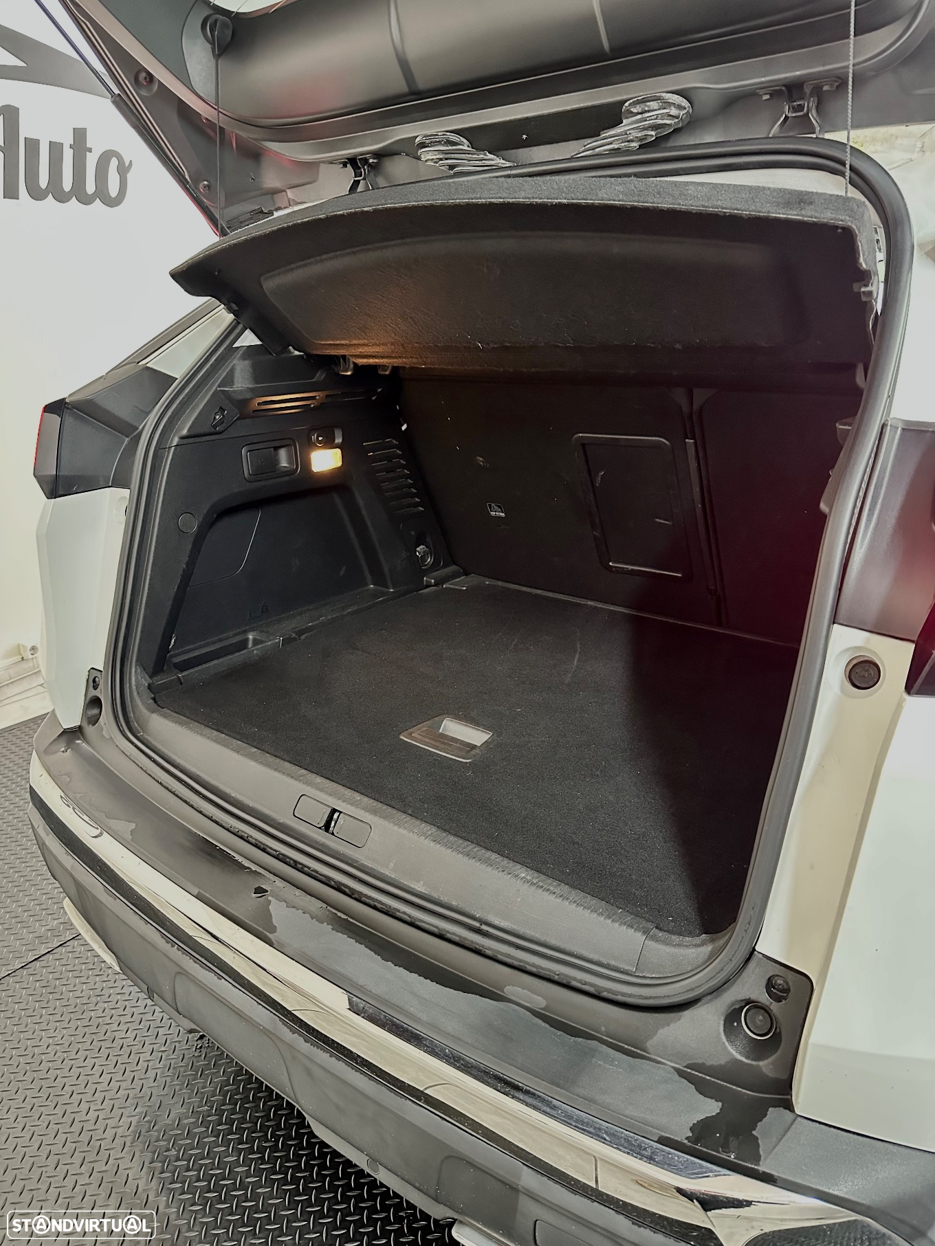 Peugeot 3008 BlueHDi 130 Stop & Start Active Business-Pack - 24