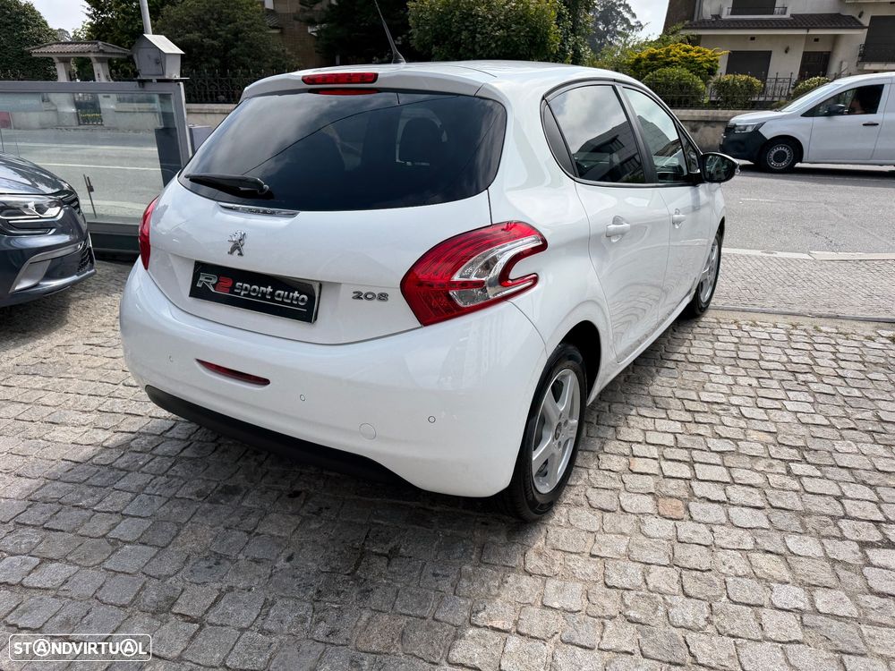 Peugeot 208 82 VTI Style — fotografia 13