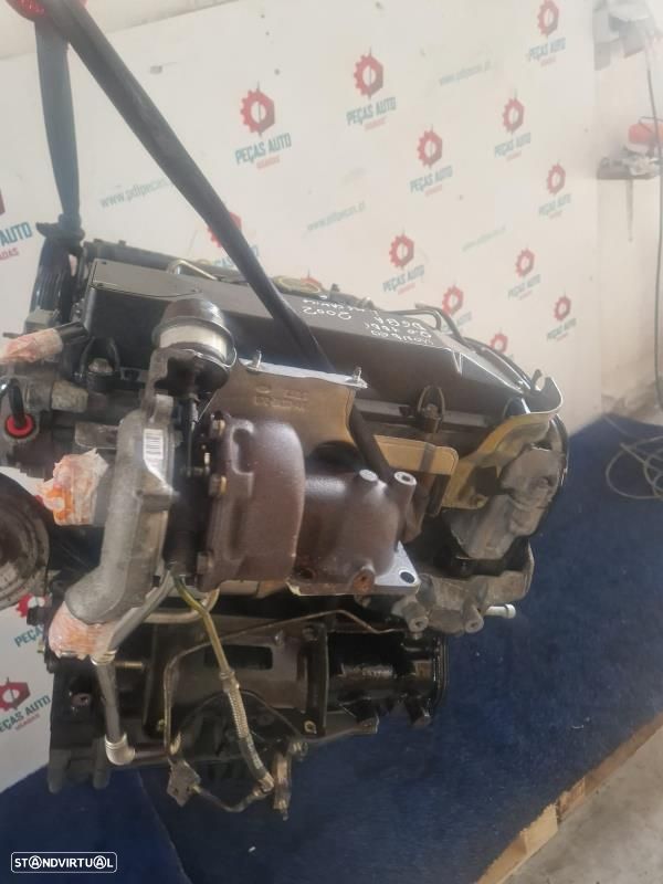 Motor Combustão Ford Mondeo Iii Três Volumes (B4y) - 1