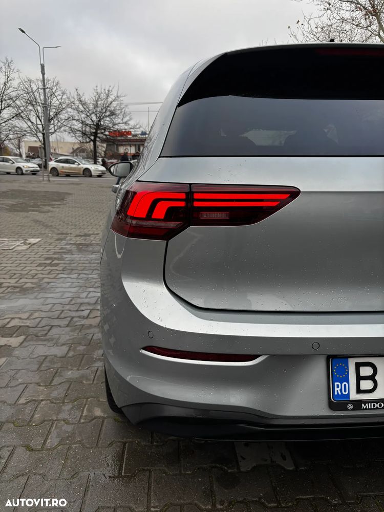 Volkswagen Golf 1.5 eTSI DSG MHEV Life - 8