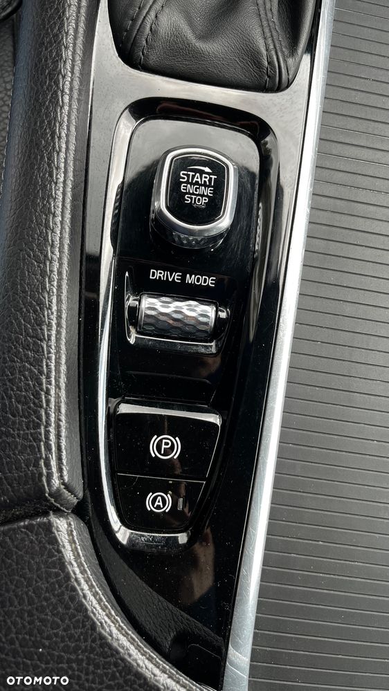 Volvo V90 D4 AWD Geartronic Momentum - 16