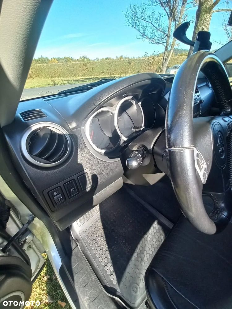 Suzuki Grand Vitara 2.0 - 17