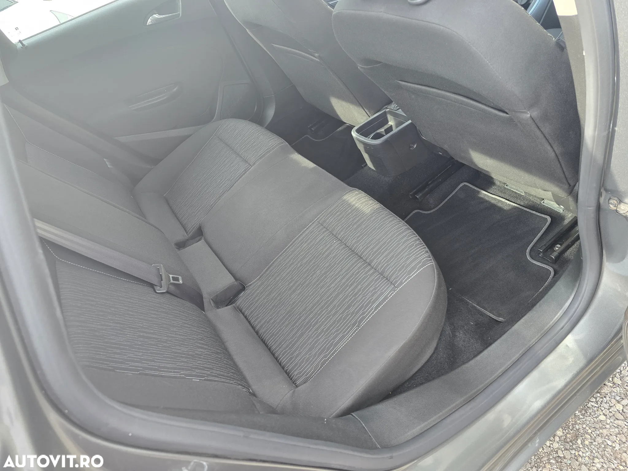 Opel Astra 1.4 ECOTEC Turbo Active - 9