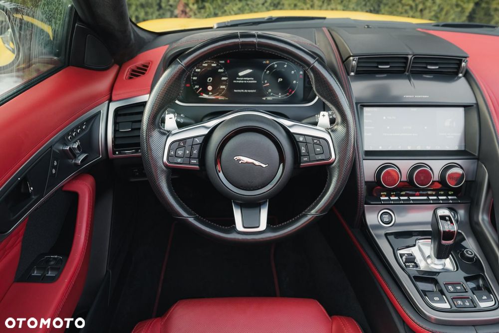 Jaguar F-Type 2.0 Turbo First Edition - 12