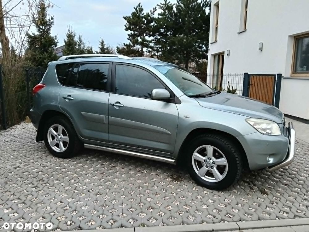 Toyota RAV4 2.0 VVT-i Sol - 1