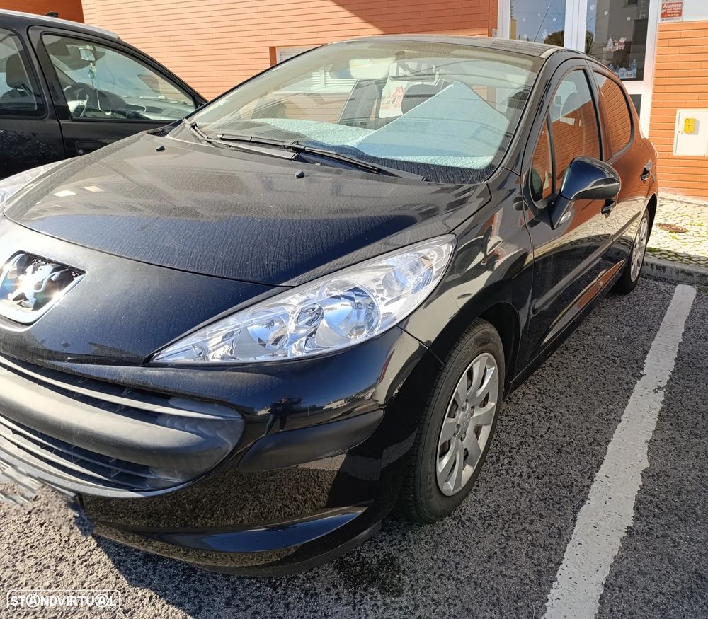 Peugeot 207 1.4 HDi Urban - 2