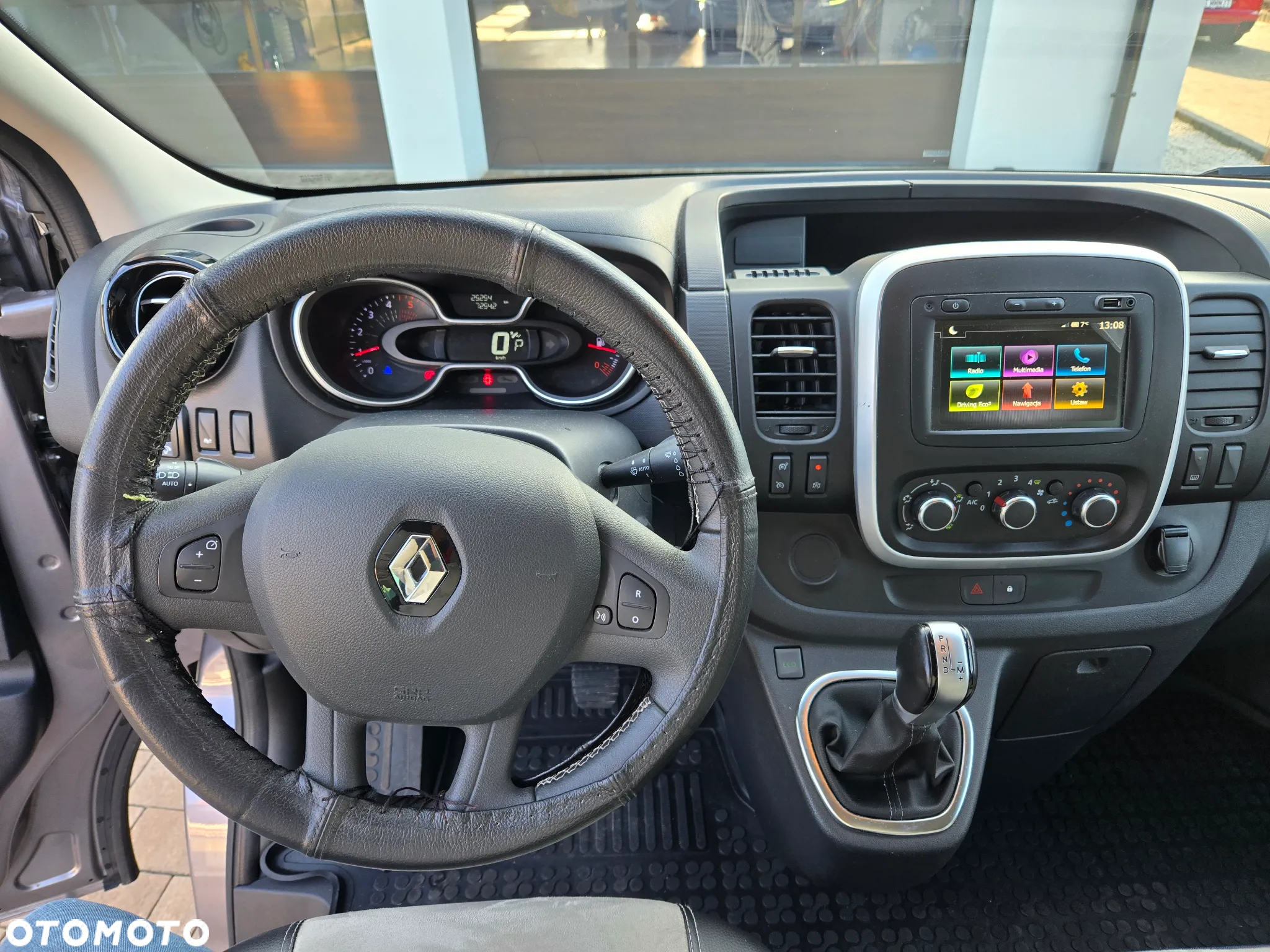 Renault Trafic Grand SpaceClass 2.0 dCi EDC - 19