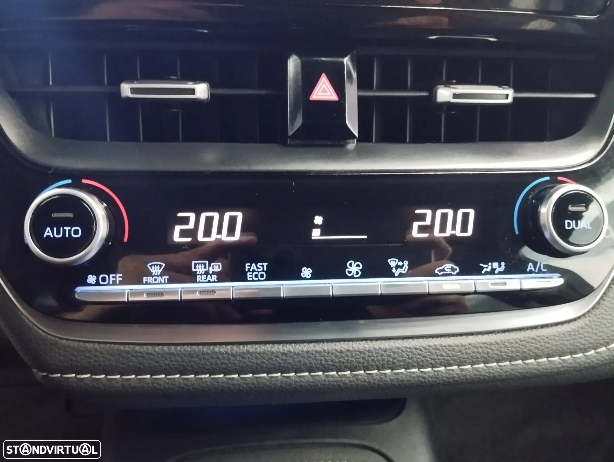 Toyota Corolla Touring Sports 1.8 Hybrid Comfort - 30