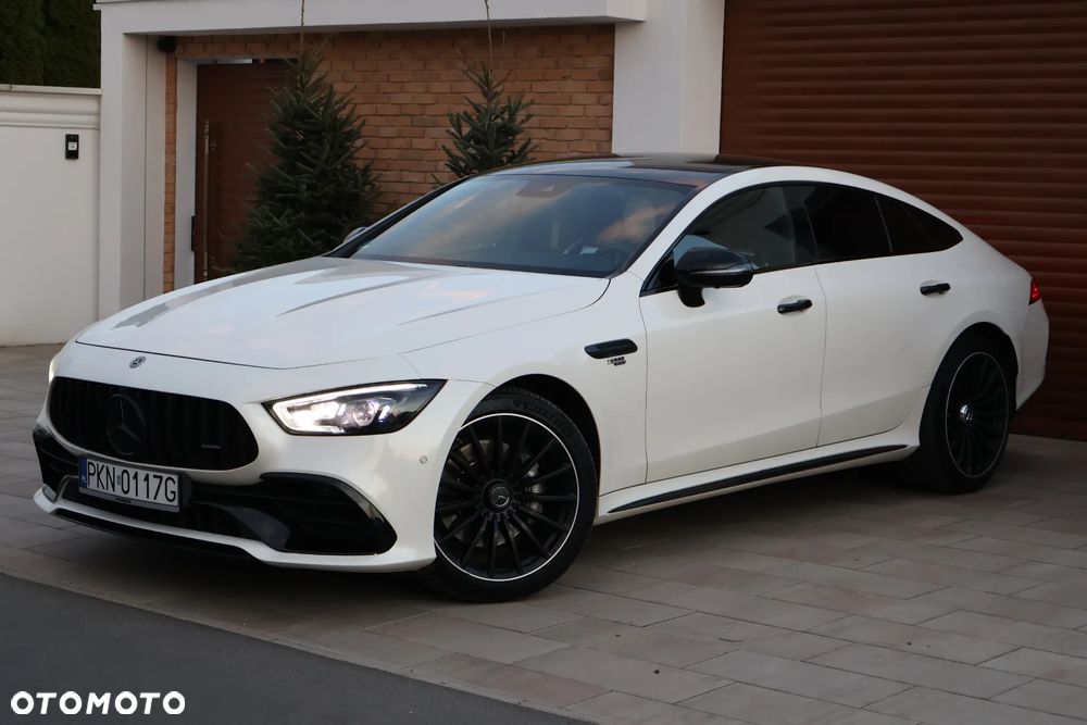 Mercedes-Benz AMG GT 43 4-Matic+ - 38