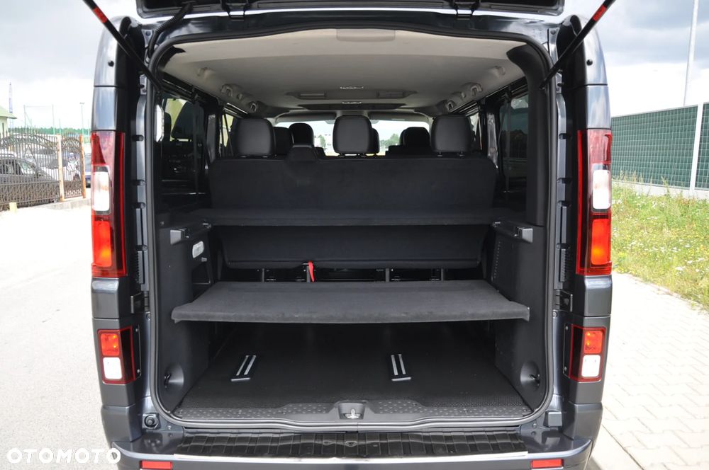 Renault Trafic - 26