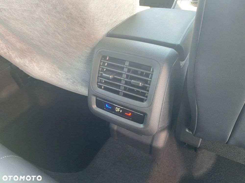 Volkswagen T-Roc 1.5 TSI Style DSG - 11