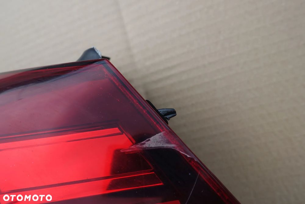 LAMPA PRAWY TYŁ GOLF VII LIFT 17r- HB - 3