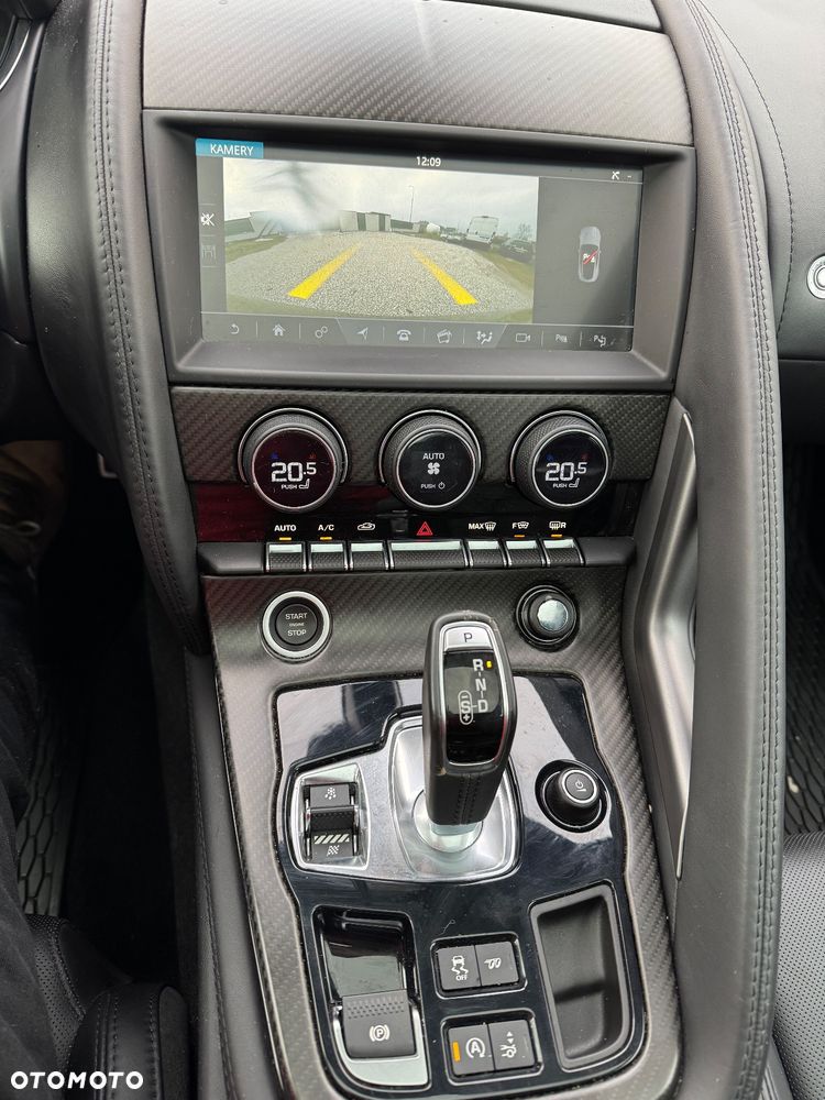 Jaguar F-Type R AWD - 13