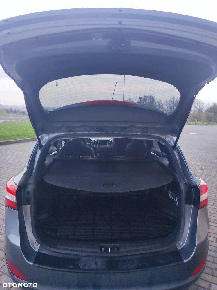 Hyundai i30 1.6 CRDi Premium - 12