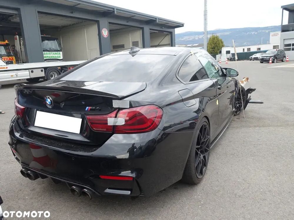 BMW M4 DKG - 12