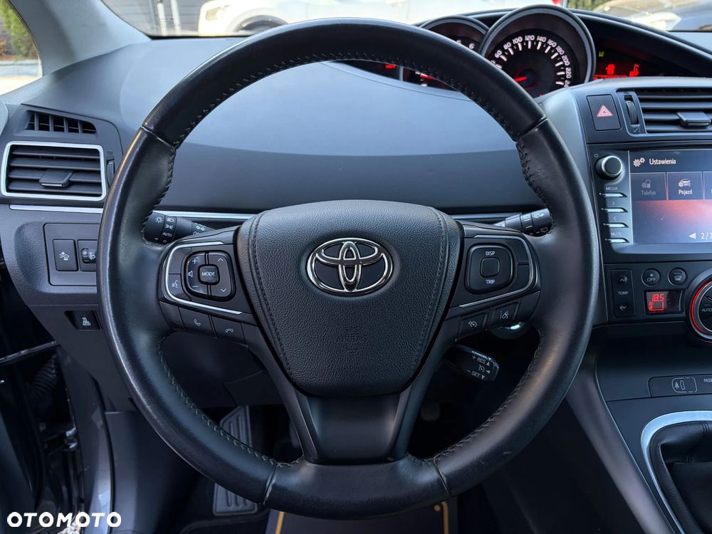 Toyota Verso - 23