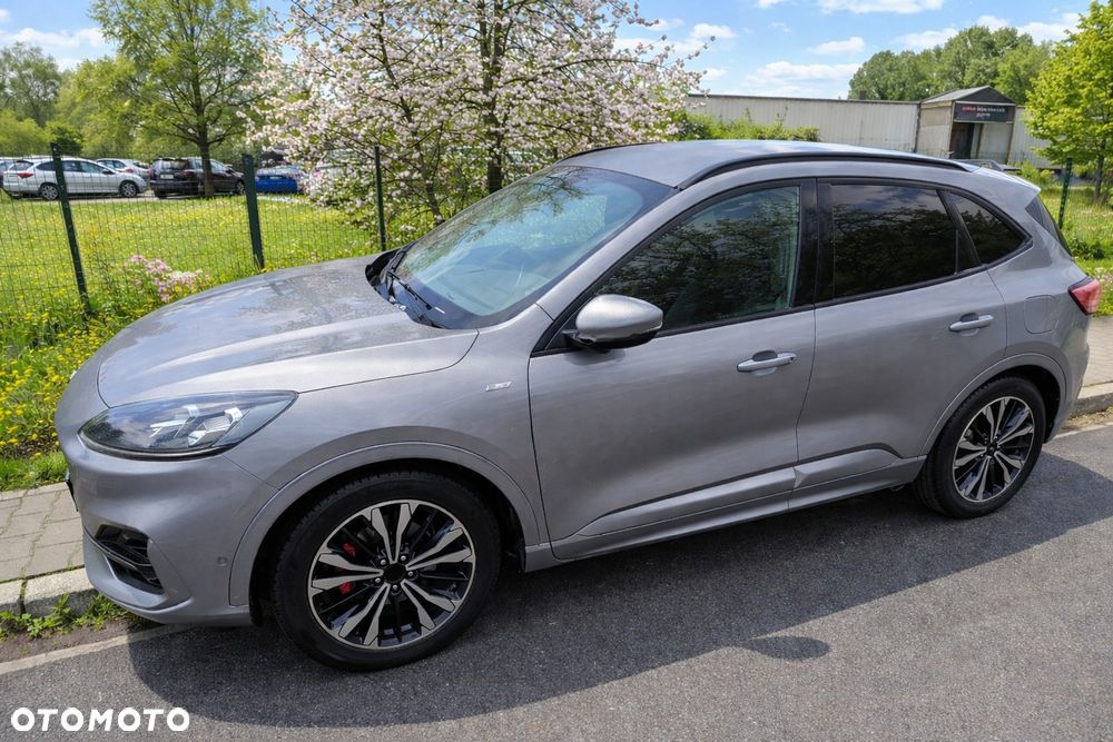 Ford Kuga - 2
