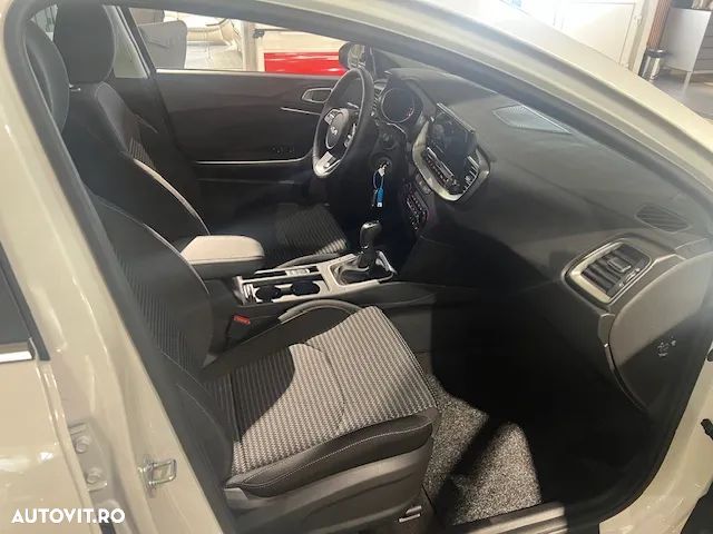 Kia XCeed 1.5 T-GDI 6MT City - 11