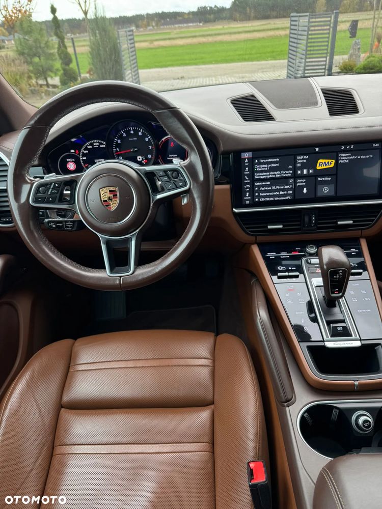 Porsche Cayenne Standard - 14