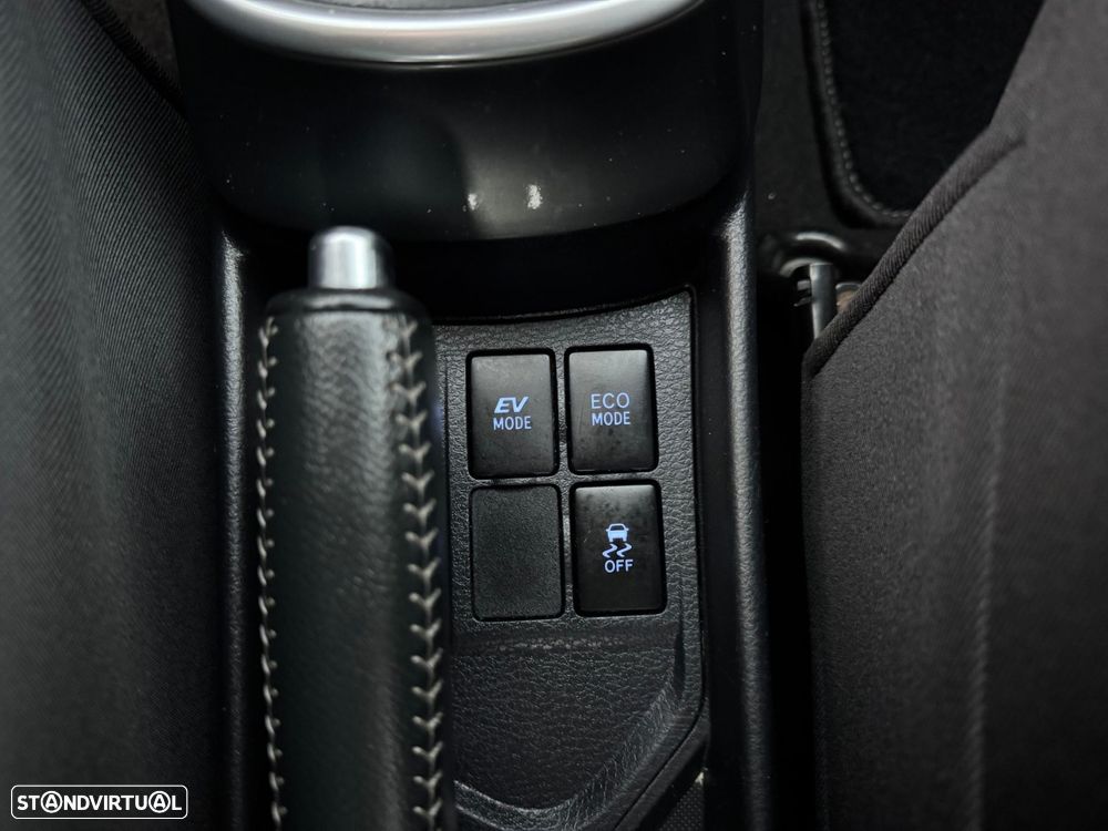 Toyota Yaris 1.5 HSD Comfort - 13