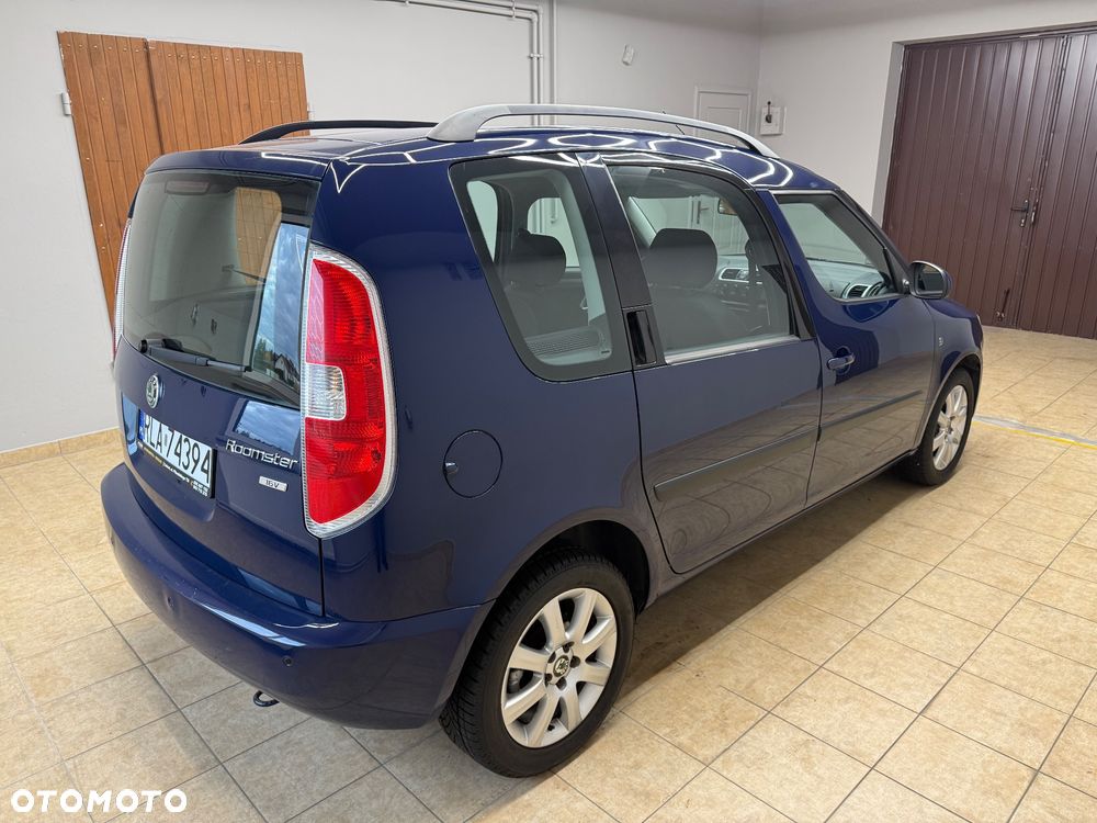 Skoda Roomster 1.4 16V Style PLUS EDITION - 9