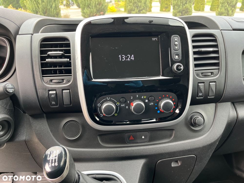 Renault Trafic - 18