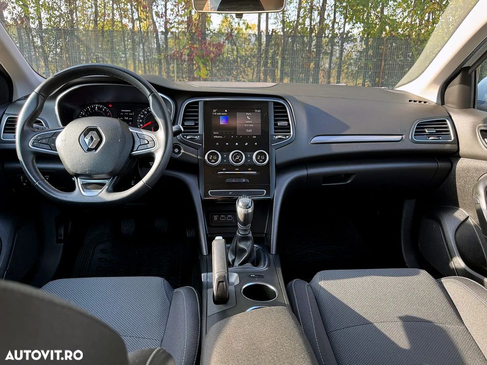 Renault Megane TCe 140 GPF ZEN - 14