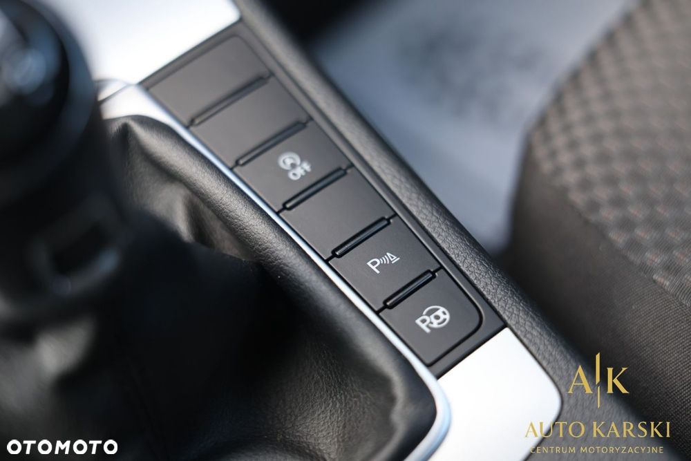 Volkswagen Passat - 27