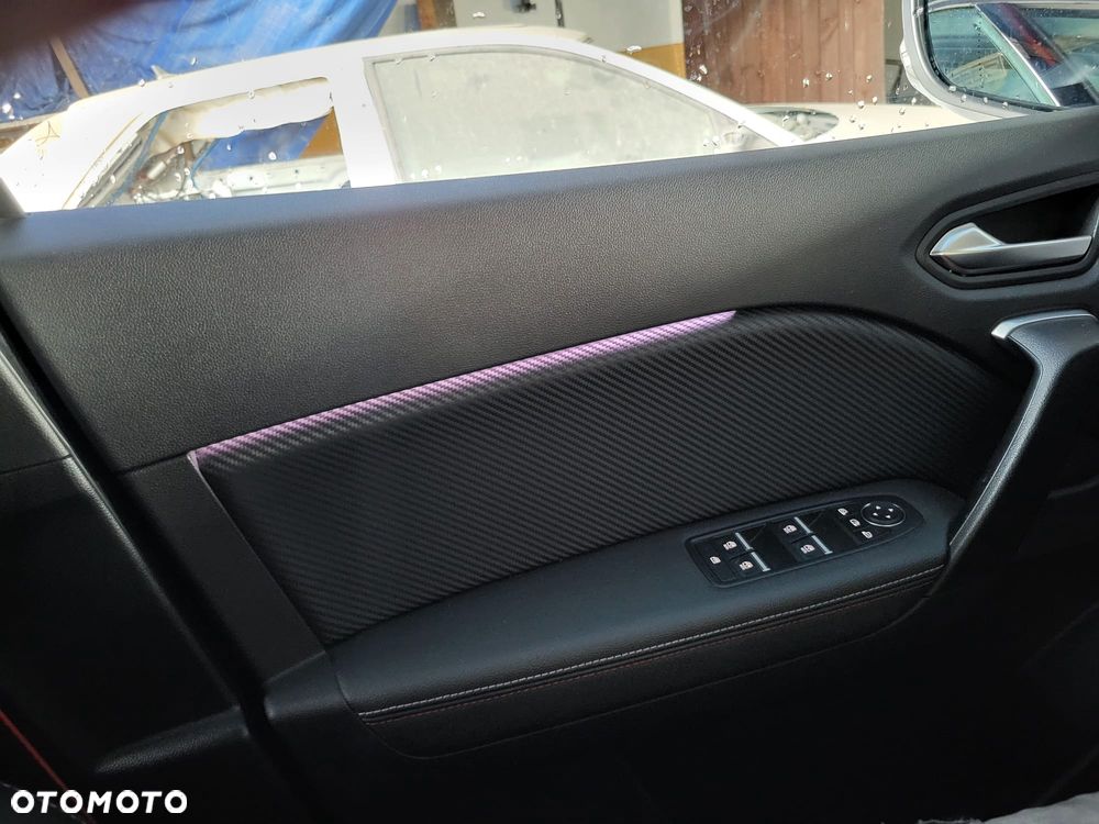 Renault Captur 1.3 TCe mHEV R.S Line EDC - 39