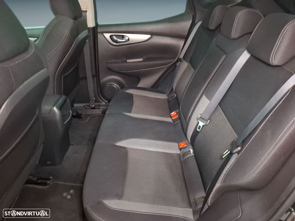 Nissan Qashqai 1.2 DIG-T N-Connecta 18 - 14