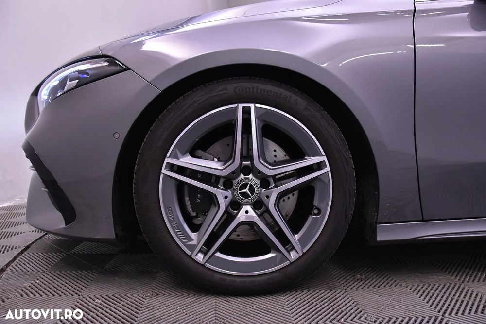 Mercedes-Benz A 220 4MATIC MHEV 8G-DCT - 13