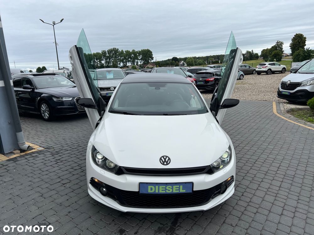 Volkswagen Scirocco 2.0 TDI Blue Motion Technologie Edition - 2