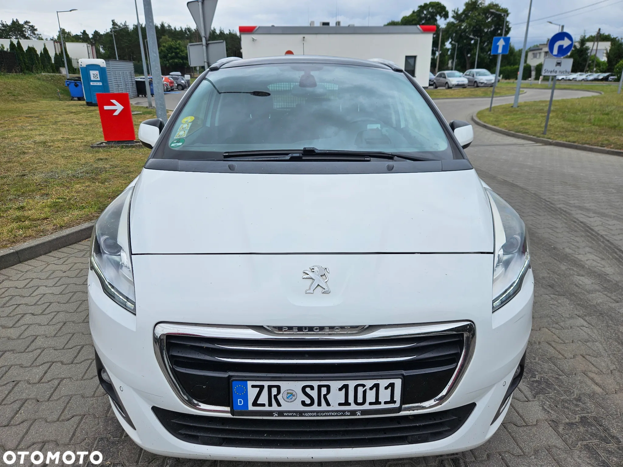 Peugeot 5008 1.6 BlueHDi Style 7os - 8