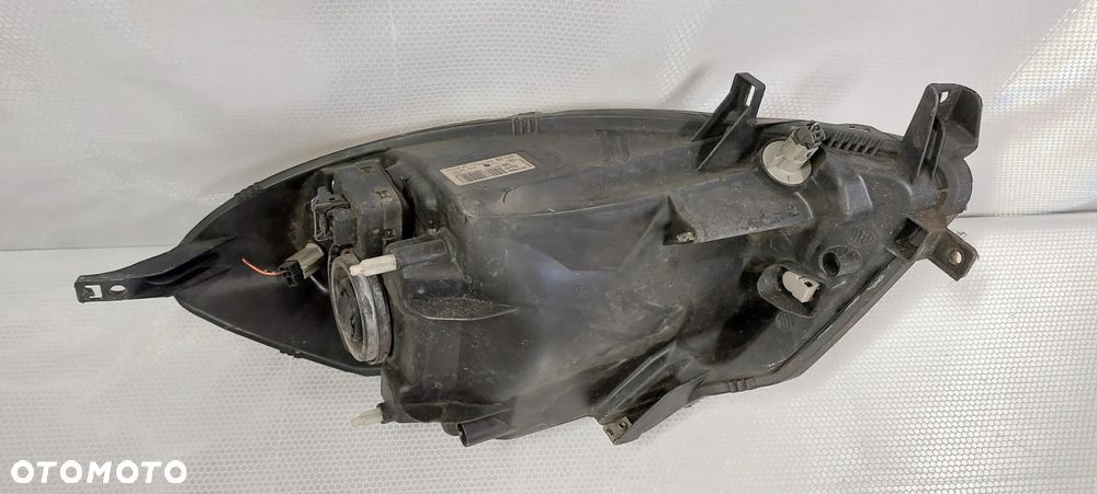 .  LAMPA PRZOD LEWA NISSAN NOTE E11 - 3