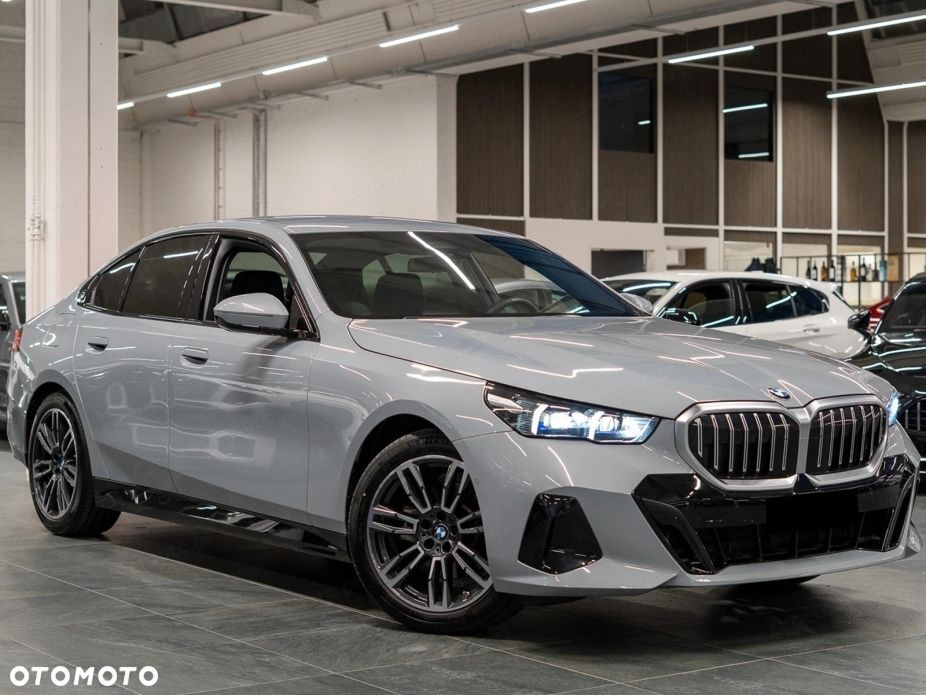 BMW Seria 5 520d xDrive mHEV M Sport - 5
