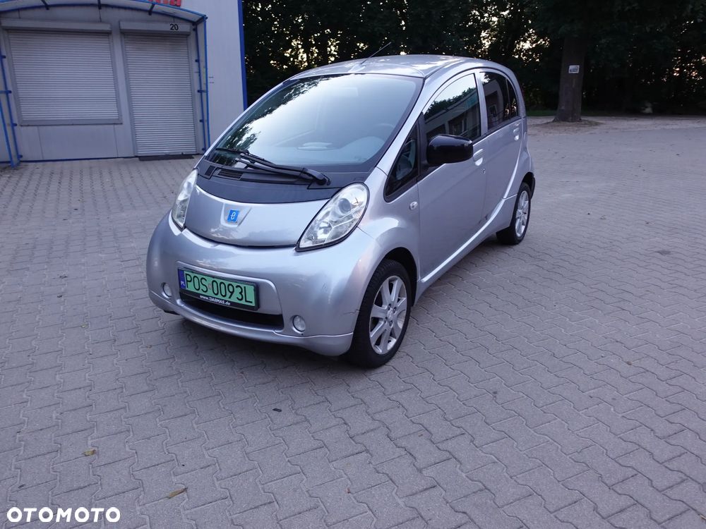 Peugeot iOn - 2